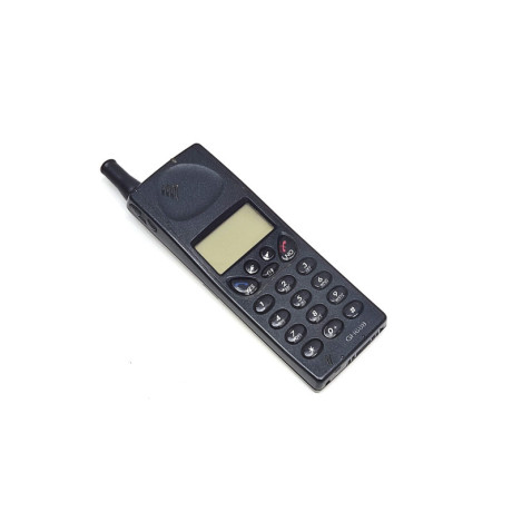 ericsson-gh-688-handy-schwarz-big-0