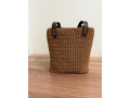 elegant-praktisch-hand-gehakelte-unikate-small-0