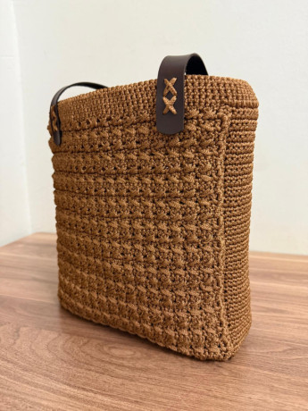 elegant-praktisch-hand-gehakelte-unikate-big-1